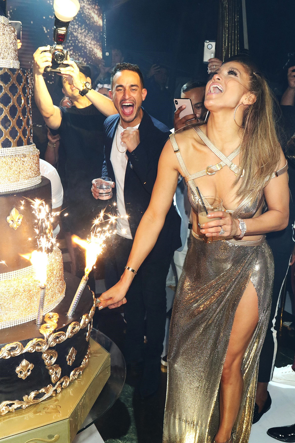 Miami, FL  - Jennifer Lopez pictured at the Jennifer Lopez 50th Birthday Celebration at the Gloria Estefan Estate on Star Island in Miami.

Pictured: Jennifer Lopez

BACKGRID USA 25 JULY 2019 

BYLINE MUST READ: MediaPunch / BACKGRID

USA: +1 310 798 9111 / usasales@backgrid.com

UK: +44 208 344 2007 / uksales@backgrid.com

*UK Clients - Pictures Containing Children
Please Pixelate Face Prior To Publication*