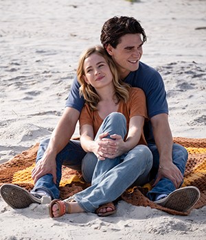KJ Apa Britt Robertson