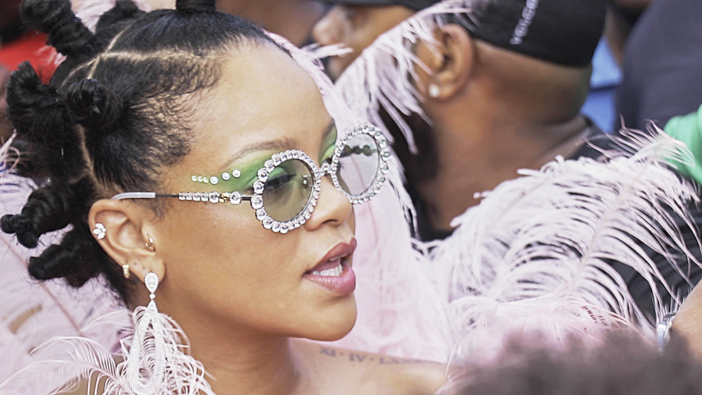 Superstar Rihanna turns heads as she arrives for the start of Barbados' Crop Over Festival in a pink feathered costume. The stunning outfit ensured all eyes were on the superstar diva as she rolled up for the festivities on Monday (aug 5).Pictured: RihannaRef: SPL5107623 050819 NON-EXCLUSIVEPicture by: SplashNews.comSplash News and PicturesLos Angeles: 310-821-2666New York: 212-619-2666London: 0207 644 7656Milan: +39 02 56567623photodesk@splashnews.comWorld Rights