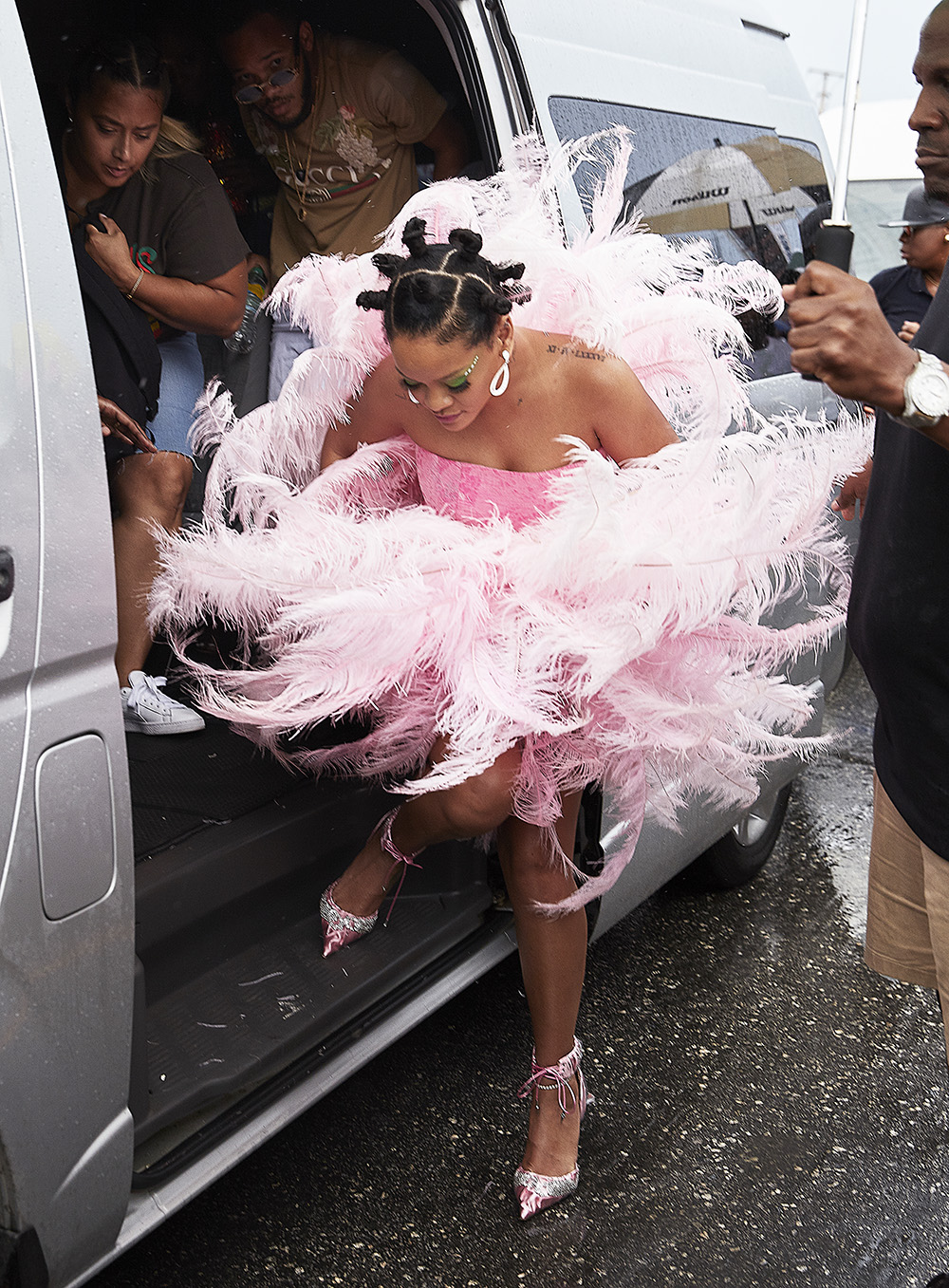 Superstar Rihanna turns heads as she arrives for the start of Barbados' Crop Over Festival in a pink feathered costume. The stunning outfit ensured all eyes were on the superstar diva as she rolled up for the festivities on Monday (aug 5).Pictured: RihannaRef: SPL5107623 050819 NON-EXCLUSIVEPicture by: SplashNews.comSplash News and PicturesLos Angeles: 310-821-2666New York: 212-619-2666London: 0207 644 7656Milan: +39 02 56567623photodesk@splashnews.comWorld Rights