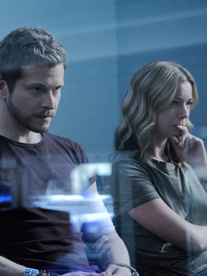 Matt Czuchry Emily Vancamp