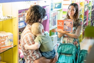 THIS IS US -- “Us” Episode 618 -- Pictured: (l-r) Milo Ventimiglia as Jack, Mandy Moore as Rebecca -- (Photo by: Ron Batzdorff/NBC)