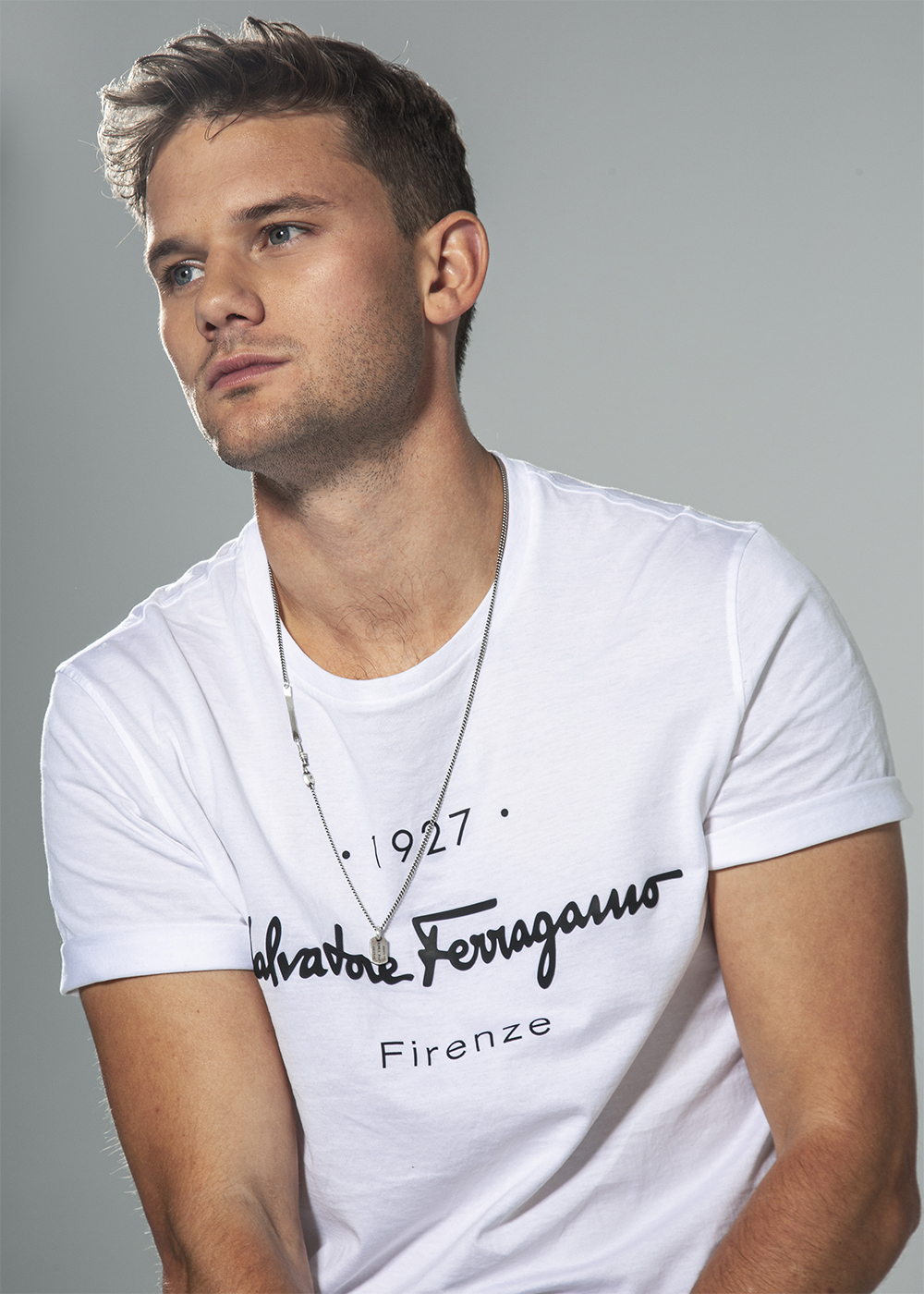 'Treadstone's Jeremy Irvine stops by HollywoodLife's New York City studio.