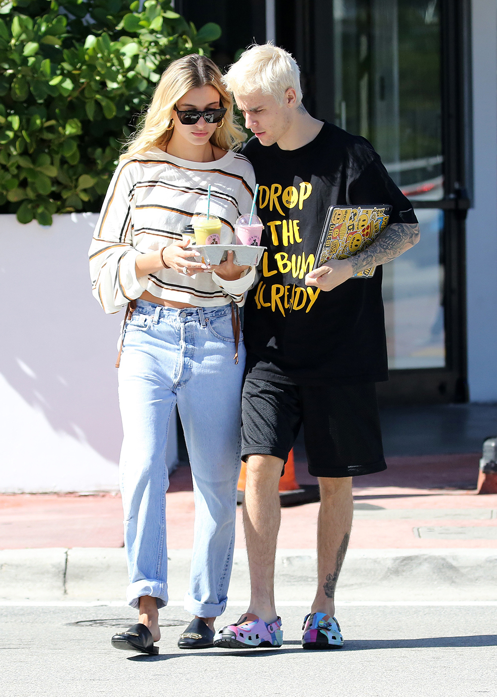 Justin Bieber and wife Hailey Bieber grab juice together on Thanksgiving Day in Miami. 28 Nov 2019 Pictured: Justin Bieber; Hailey Bieber. Photo credit: MEGA TheMegaAgency.com +1 888 505 6342 (Mega Agency TagID: MEGA558051_001.jpg) [Photo via Mega Agency]