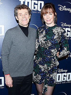 Willem Dafoe Julianne Nicholson