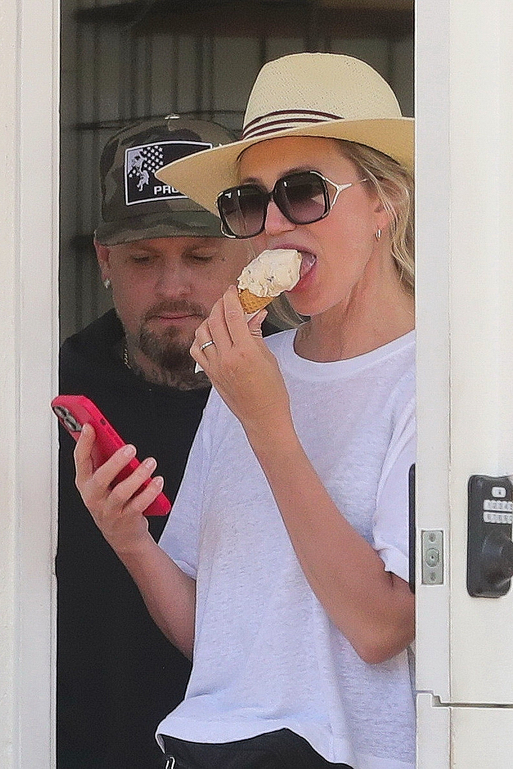 *EXCLUSIVE* Cameron Diaz and Benji Madden go for ice in Los Angeles