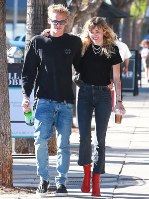 MIley Cyrus Cody Simpson