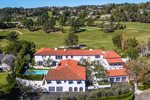 Lori Loughlin's mansion