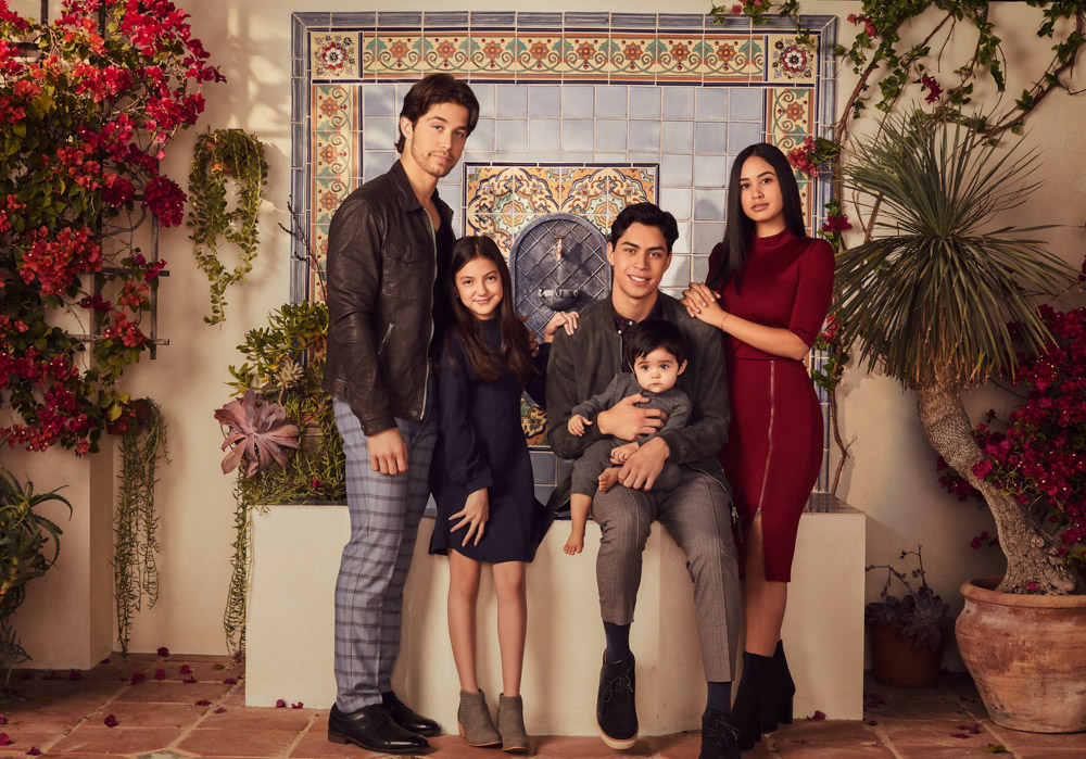 PARTY OF FIVE - Freeform's "Party of Five" stars Brandon Larracuente as Emilio Acosta, Elle Paris Legaspi as Valentina Acosta, Niko Guardado as Beto Acosta and Emily Tosta as Lucia Acosta. (Freeform/Nino Munoz)
BRANDON LARRACUENTE, ELLE PARIS LEGASPI, NIKO GUARDADO, EMILY TOSTA