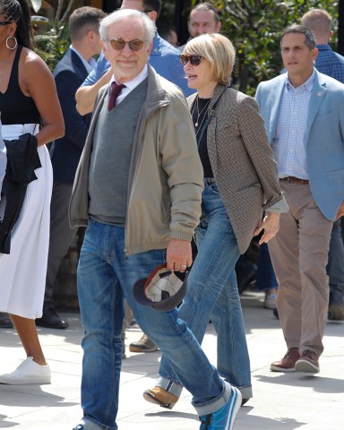 Barack Obama and Michelle Obama walk through Barcelona after visiting the Moco museum and eat with the Spielberg`s., They have gone to eat at the Terraza Martinez restaurant. a restaurant with beautiful views of the city of Barcelona. 28 Apr 2023 Pictured: Steven Spielberg. Photo credit: Emilio Utrabo / MEGA TheMegaAgency.com +1 888 505 6342 (Mega Agency TagID: MEGA974364_028.jpg) [Photo via Mega Agency]