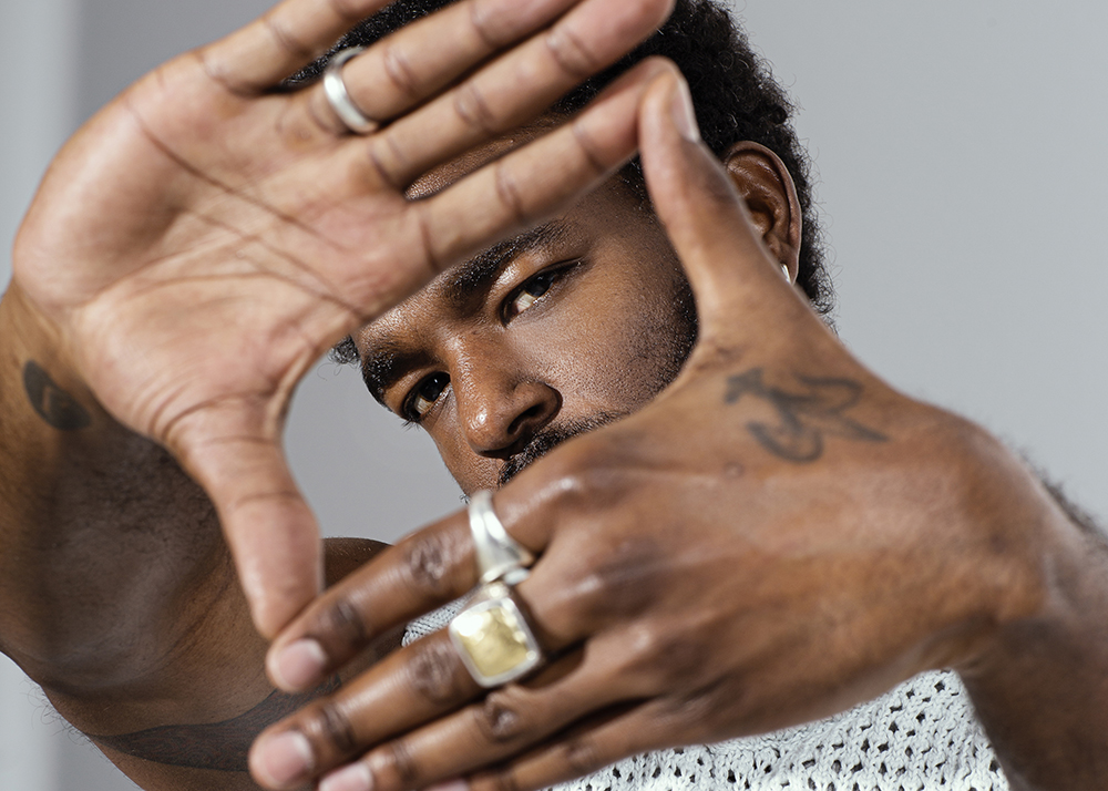 The soul of funk is alive in 2020, thanks to Luke James. The Grammy-nominated R&B singer, also known for his action appearances in ‘Insecure’ and ‘The Chi, released his album ‘to feel love/d’ and he swung by HollywoodLife to talk about its creation, how he connected with Prince before the icon’s passing, and more.