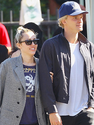 Miley Cyrus & Cody Simpson