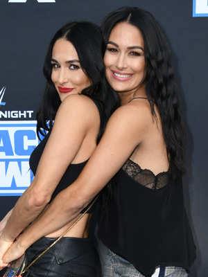 Nikki Bella, Brie Bella