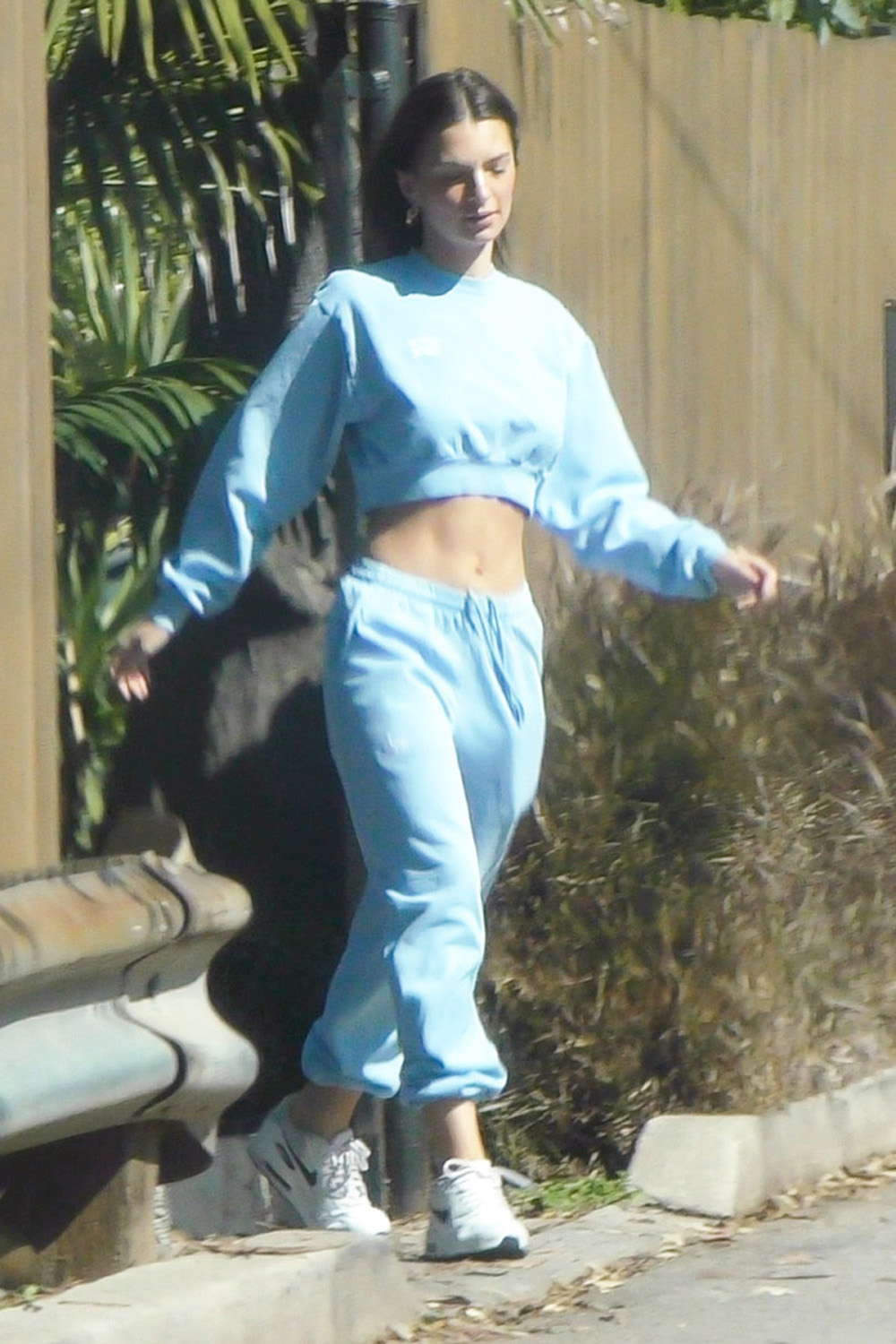 Los Angeles, CA  - *EXCLUSIVE*  - Emily Ratajkowski shows off her flat, toned stomach while getting picked up by a friend at her LA home, seemingly flaunting "stay at home" orders that ask people not to socialize, and to only go out for essential errands.

Pictured: Emily Ratajkowski

BACKGRID USA 11 APRIL 2020 

USA: +1 310 798 9111 / usasales@backgrid.com

UK: +44 208 344 2007 / uksales@backgrid.com

*UK Clients - Pictures Containing Children
Please Pixelate Face Prior To Publication*