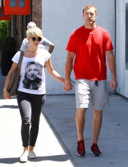 Julianne Hough and Brooks Laich
Julianne Hough out and about, Los Angeles, America - 24 Apr 2014