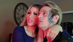 Aaron Carter, Melanie Martin