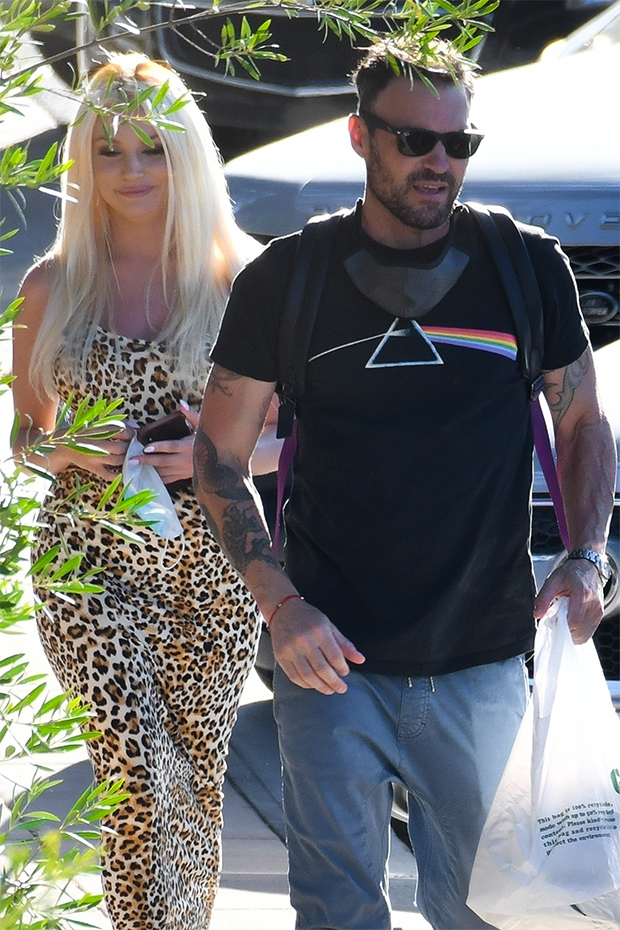 Brian Austin Green & Courtney Stodden out for lunch