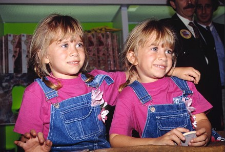 Ashley and Mary Kate Olsen Attending the Vsda Convention Las Vegas Nevada July 11 1993 © Joseph Marzullo / Retna Ltd
Olsen, Mary Kate & Olsen, Ashley