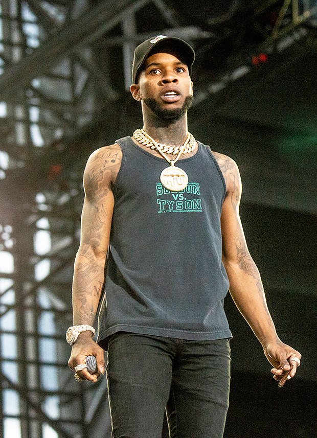 Tory Lanez performing 