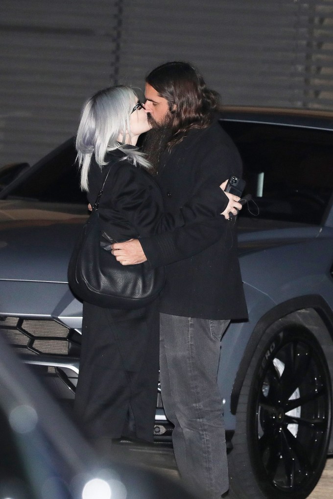 Kelly Osbourne Kisses Erik Bragg After a Date