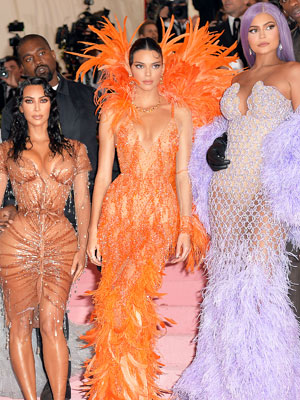 Kim Kardashian with Kendall & Kylie Jenner at the 2019 Met Gala