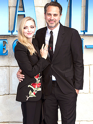 Amanda Seyfried and Thomas Sadoski