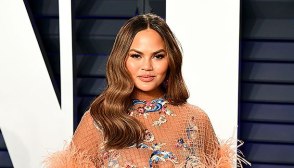 Chrissy Teigen Weak Placenta Explained