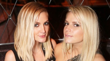 Ashlee and Jessica Simpson