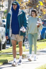 West Hollywood, CA  - *EXCLUSIVE*  - Kaia Gerber and Jacob Elordi arriving back to his place after a workout sesh at Dogpound.

Pictured: Kaia Gerber, Jacob Elordi

BACKGRID USA 2 DECEMBER 2020 

USA: +1 310 798 9111 / usasales@backgrid.com

UK: +44 208 344 2007 / uksales@backgrid.com

*UK Clients - Pictures Containing Children
Please Pixelate Face Prior To Publication*