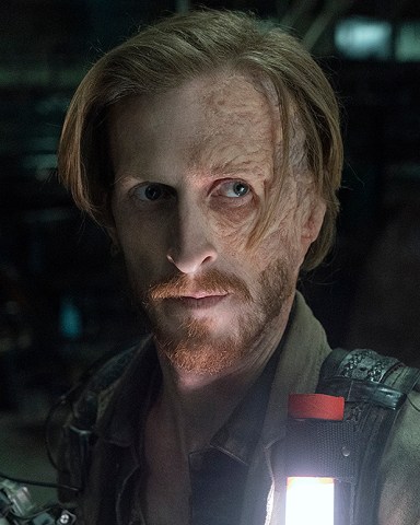 Austin Amelio as Dwight - Fear the Walking Dead _ Season 6, Episode 3 - Photo Credit: Ryan Green/AMC