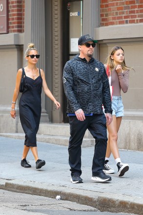 New York, NY - *EXCLUSIVE* - Nicole Richie, husband Joel Madden, and daughter Harlow, seen doing some shopping in NYC. 'The Simple Life' alum wore a black dress with matching sunglasses and her hair up in a bun.Pictured: Nicole Richie, Joel Madden, Harlow MaddenBACKGRID USA 15 JULY 2022 BYLINE MUST READ: Ulices Ramales / BACKGRIDUSA: +1 310 798 9111 / usasales@backgrid.comUK: +44 208 344 2007 / uksales@backgrid.com*UK Clients - Pictures Containing ChildrenPlease Pixelate Face Prior To Publication*