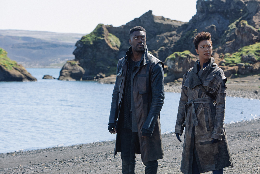 Pictured (l-r): David Ajala as Book; Sonequa Martin-Green as Burnham of the CBS All Access series STAR TREK: DISCOVERY. Photo Cr: Lilja J--nsd--ttir/CBS © 2019 CBS Interactive. All Rights Reserved.