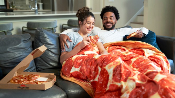 Pizza Hut Gravity Blanket