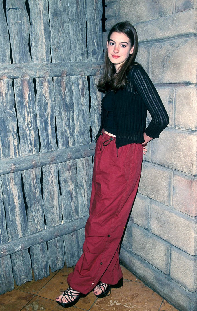 Anne Hathaway in 1999