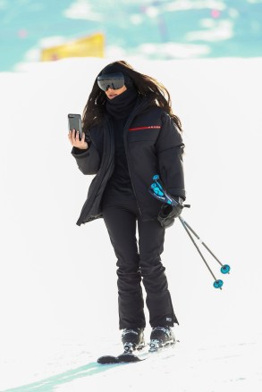 *EXCLUSIVE* Aspen, CO  - Kim and Kourtney Kardashian take their kids skiing at Buttermilk in Aspen during their annual KarJenner holiday trip on New Years Day. Kim and Kourtney snap pics and do videos of their little ones as they do some solo skiing following a short lesson on a perfect day on the slopes together.

Pictured: Kim Kardashian

BACKGRID USA 1 JANUARY 2019 

BYLINE MUST READ: NEMO / BACKGRID

USA: +1 310 798 9111 / usasales@backgrid.com

UK: +44 208 344 2007 / uksales@backgrid.com

*UK Clients - Pictures Containing Children
Please Pixelate Face Prior To Publication*