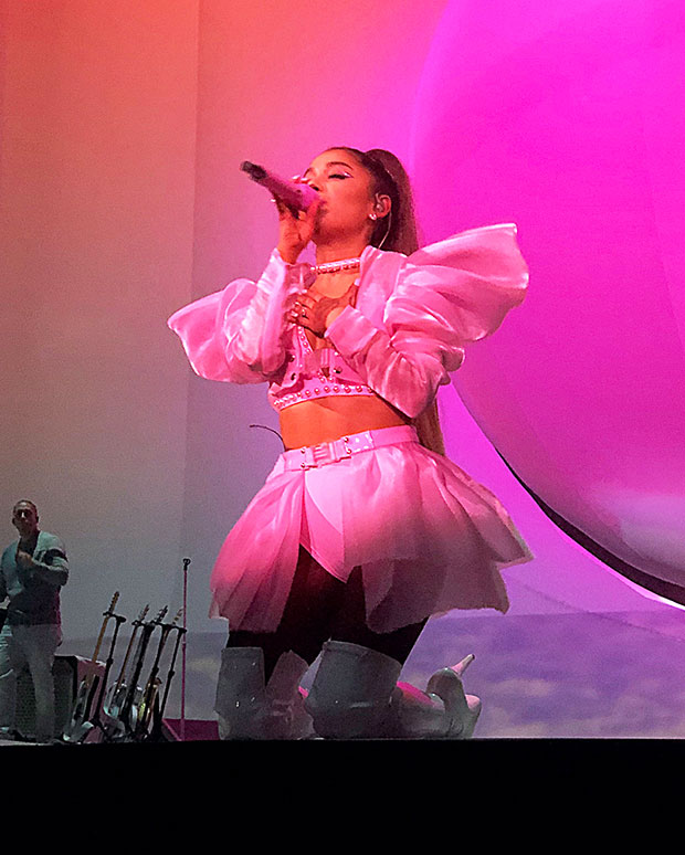 Ariana Grande 'Sweetener' Tour