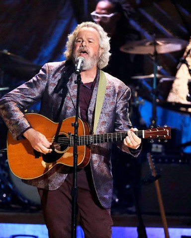 Robert Earl Keen performs during the Americana Honors and Awards show Wednesday, Sept. 12, 2018, in Nashville, Tenn. (AP Photo/Mark Zaleski)