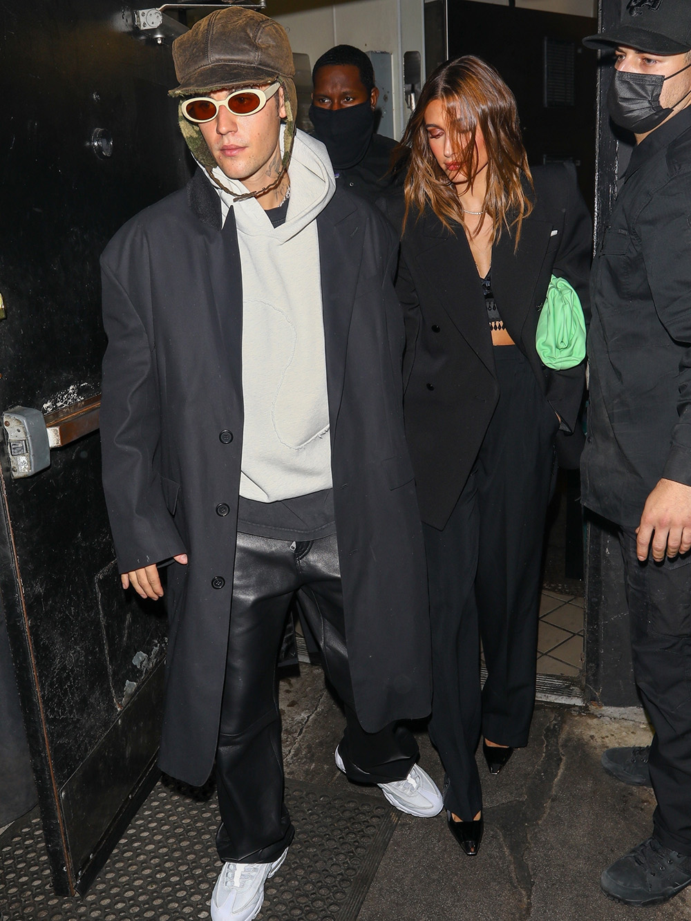 Los Angeles, CA  - Justin Bieber and Hailey Bieber look stylish as they leave The Nice Guy while enjoying a night out.Pictured: Justin Bieber, Hailey BieberBACKGRID USA 9 FEBRUARY 2022 BYLINE MUST READ: The Daily Stardust / BACKGRIDUSA: +1 310 798 9111 / usasales@backgrid.comUK: +44 208 344 2007 / uksales@backgrid.com*UK Clients - Pictures Containing ChildrenPlease Pixelate Face Prior To Publication*