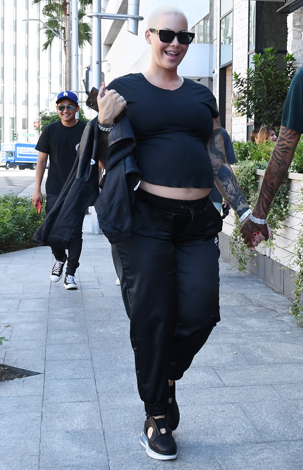 Pregnant Amber Rose Cuddles Up With Boyfriend Alexander 'AE' Edwards in Beverly HillsPictured: Amber Rose,Alexander EdwardsRef: SPL5118389 250919 NON-EXCLUSIVEPicture by: ENT / SplashNews.comSplash News and PicturesUSA: +1 310-525-5808London: +44 (0)20 8126 1009Berlin: +49 175 3764 166photodesk@splashnews.comWorld Rights, No France Rights, No Italy Rights, No Japan Rights