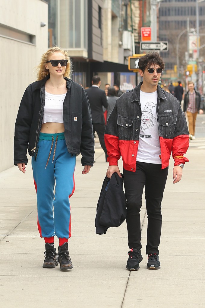 Sophie Turner Out With Joe Jonas