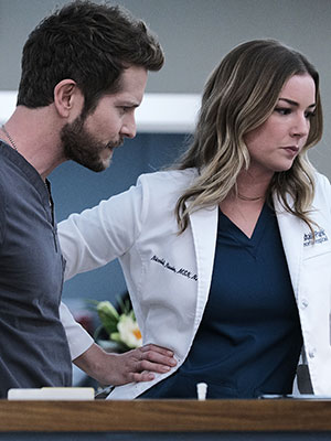 Matt Czuchry Emily VanCamp