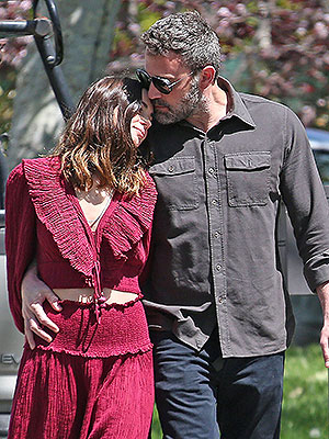 Ana de Armas Amy Winehouse You Sent Me Flying Video