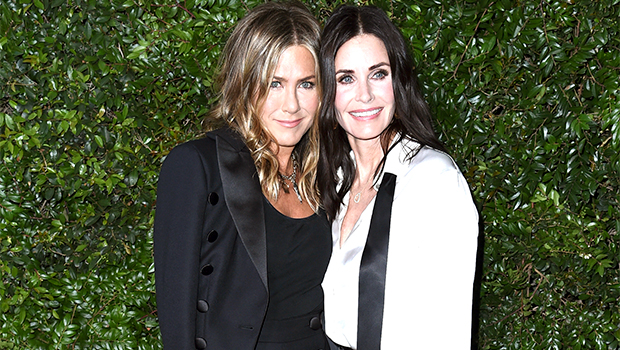 Jennifer Aniston and Courteney Cox