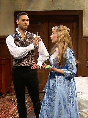 Rege Jean Page & Chloe Fineman