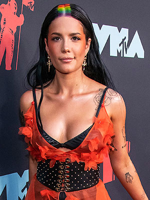 Halsey at the MTV VMAs