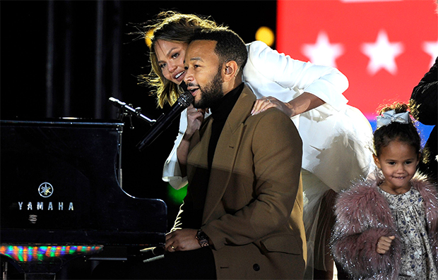 Chrissy Teigen John Legend Luna