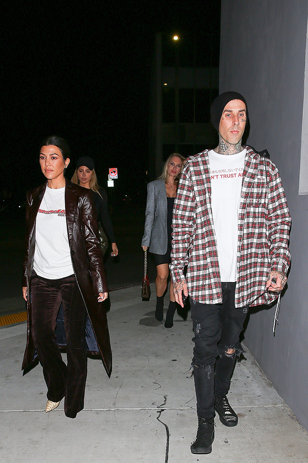 travis barker kourtney kardashian