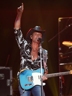 Tim McGraw Shirtless Pic
