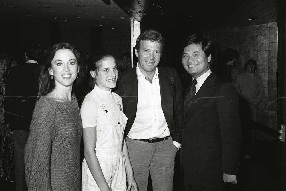 Lisabeth Shatner,Melanie Shatner, William Shatner
Star Trek TV series 1978-1979 Party
October 4, 1979: Los Angeles, CA
Lisabeth Shatner,Melanie Shatner, William Shatner
Star Trek TV series 1978-1979 Party
Photo®Berliner Studio/BEImages