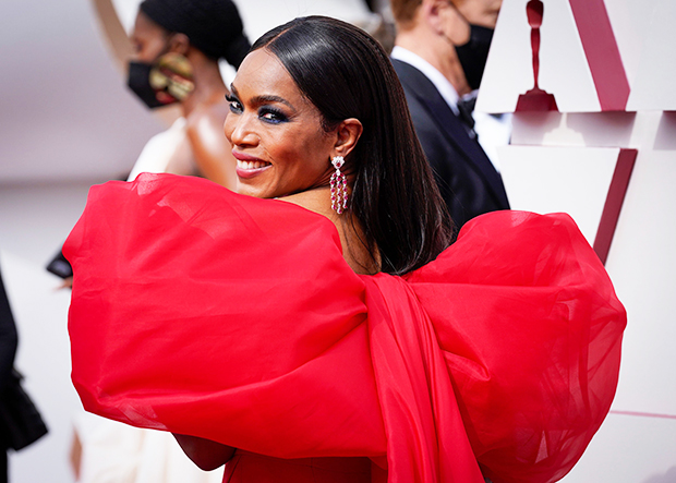 Angela Bassett